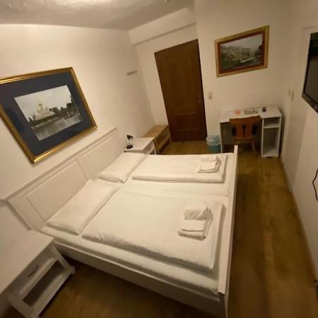 Hotel Wildschuetz Basic Altmünster Kültér fotó